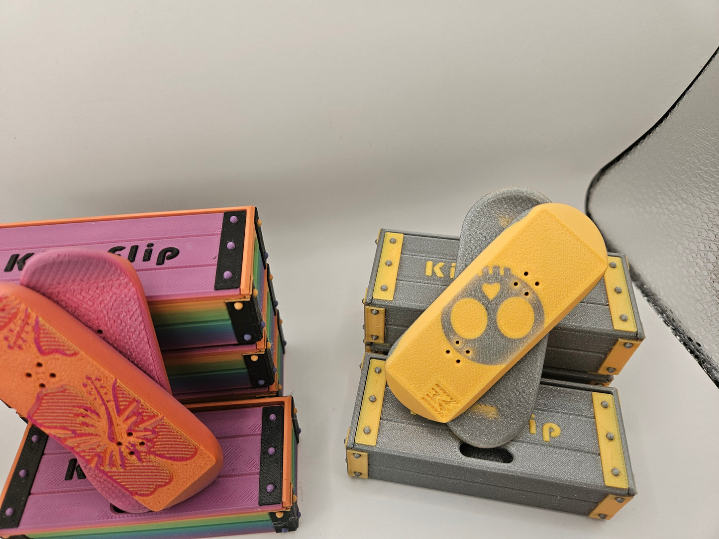 Sensory Skateboard with Magnetic Magic – Perfect for Young Tricksters and Flip Enthusiasts!