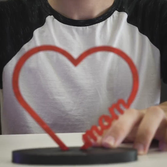 Personalised Loving Memories Frame: Durable & Biodegradable Design for Celebrating Exceptional Women in Your Life